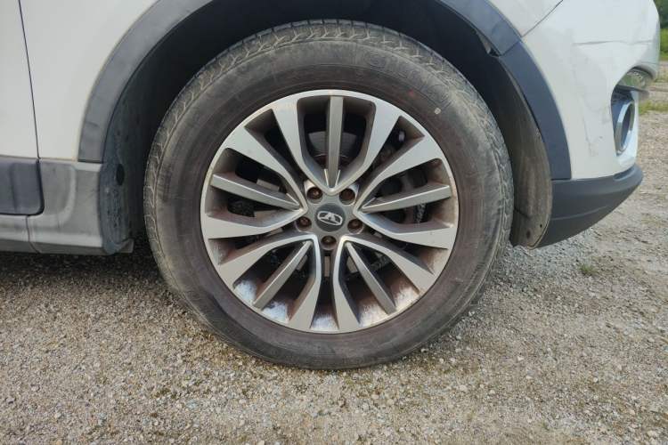 Used Cowin X5 2017 1.5T CVT Luxury Model Right Front Wheel Hub