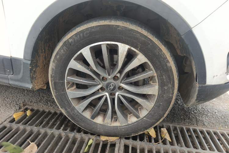 Used Cowin X5 2017 1.5T CVT Luxury Model Right Front Wheel Hub