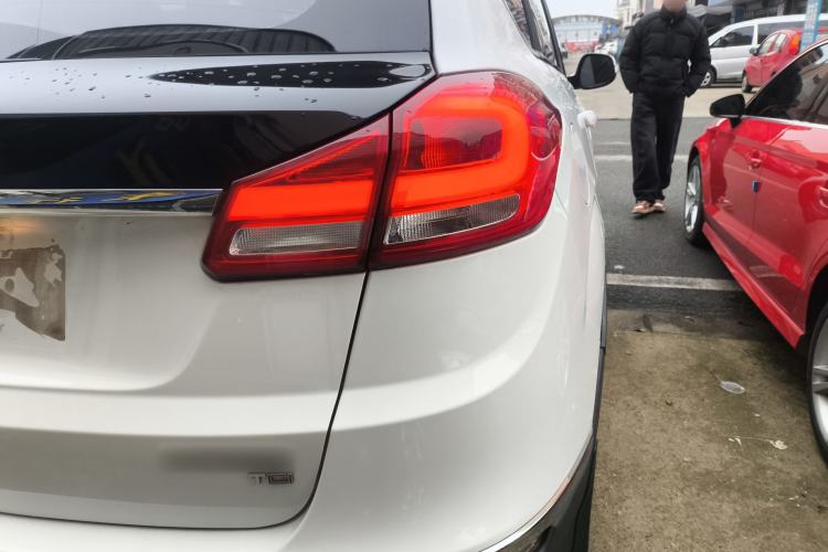 Used Cowin X5 2017 1.5T CVT Luxury Model Right Rear Taillight