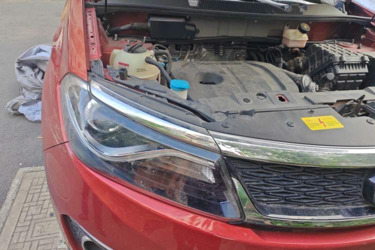 Used Cowin X5 2019 1.5T Manual Smart Edition China VI Standard Engine Bay Right
