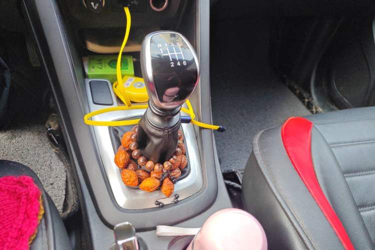 Used Cowin X5 2019 1.5T Manual Smart Edition China VI Standard Gear Lever