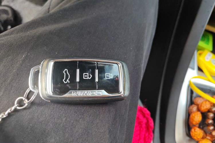 Used Cowin X5 2019 1.5T Manual Smart Edition China VI Standard Vehicle Key