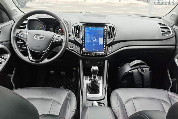 Used Cowin X5 2019 1.5T Manual Smart Edition China VI Standard Center Console