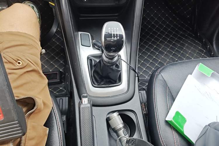 Used Cowin X5 2019 1.5T Manual Smart Edition China VI Standard Gear Lever
