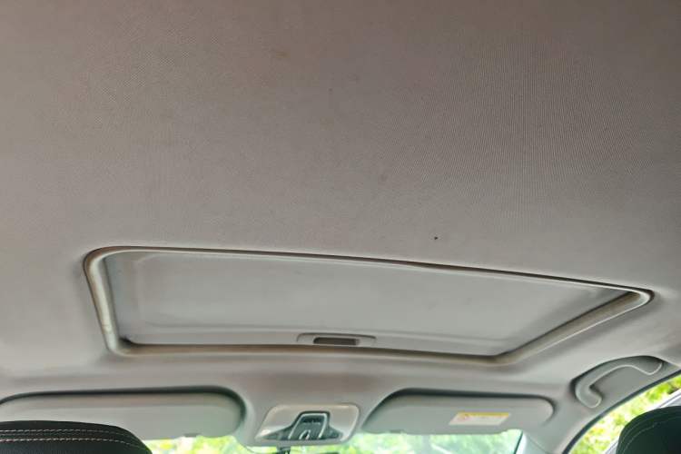 Used Cowin X5 2019 1.5T Manual Smart Edition China VI Standard Headliner