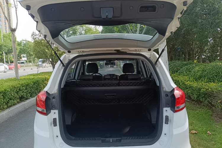 Used Cowin X5 2019 1.5T Manual Smart Edition China VI Standard Trunk