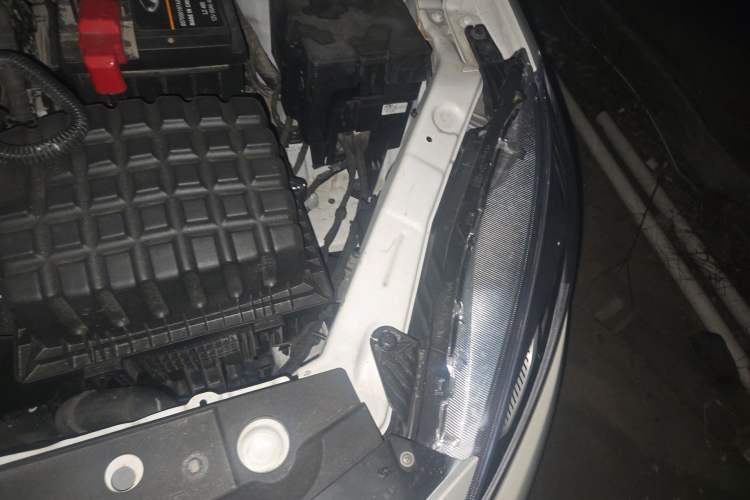 Used Cowin Xuandu 2021 1.5T Manual Comfort Edition Engine Bay Left