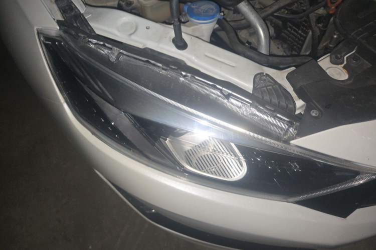 Used Cowin Xuandu 2021 1.5T Manual Comfort Edition Right Front Headlight