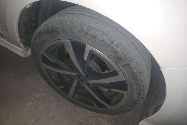 Used Cowin Xuandu 2021 1.5T Manual Comfort Edition Right Front Wheel Hub