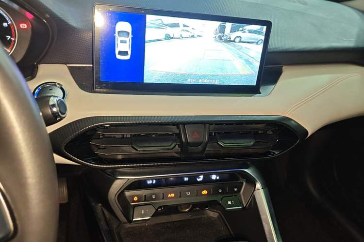Used Cowin Xuandu 2021 1.5T CVT Zaqi Edition Audio And AC Panel