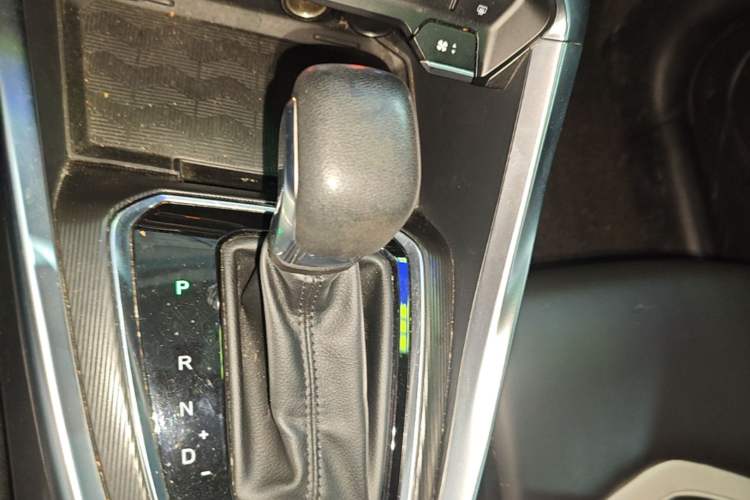 Used Cowin Xuandu 2021 1.5T CVT Zaqi Edition Gear Lever