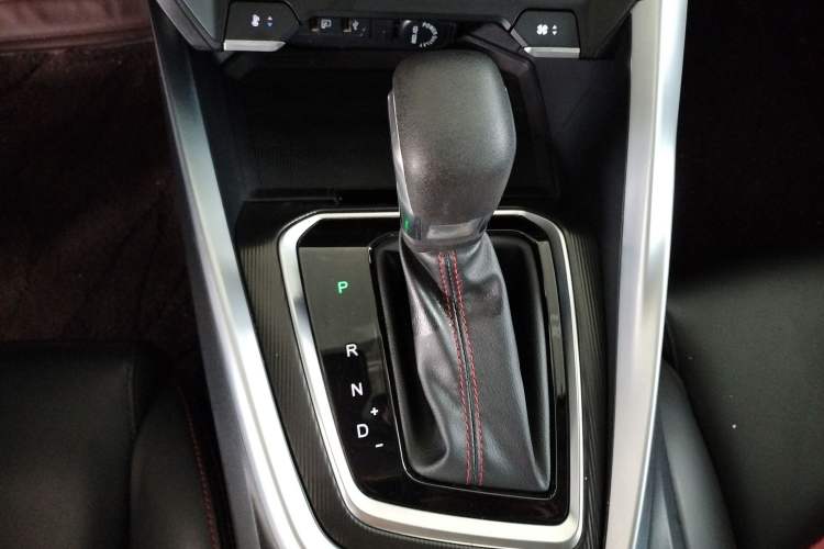 Used Cowin Xuandu 2021 1.5T CVT Xiongqi Edition Gear Lever