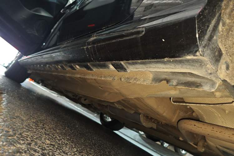 Used Cowin Xuandu 2021 1.5T CVT Zaqi Edition Left Side Sill