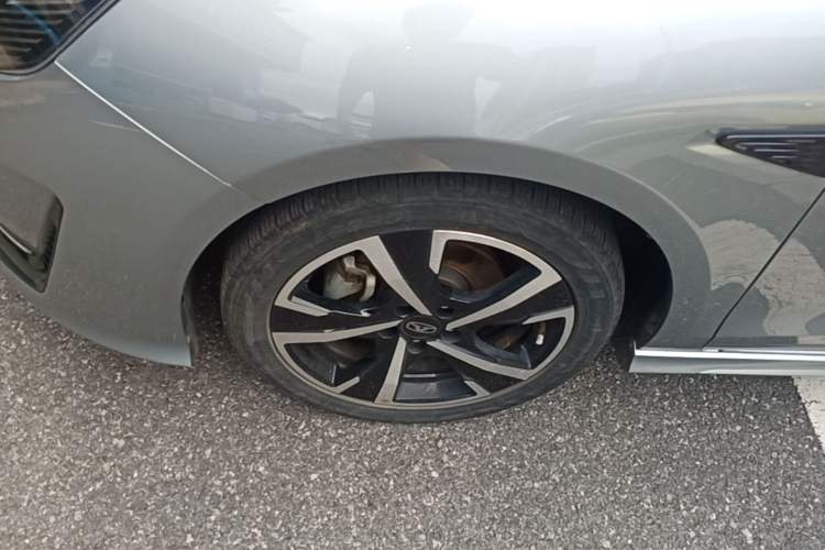 Used Cowin Xuandu 2021 1.5T CVT Xiongqi Edition Left Front Wheel Hub
