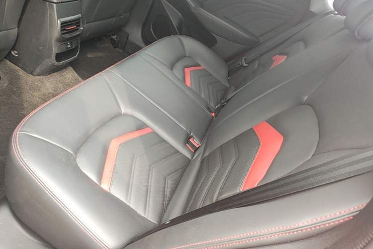 Used Cowin Xuandu 2021 1.5T Manual Comfort Edition Left Rear Seat