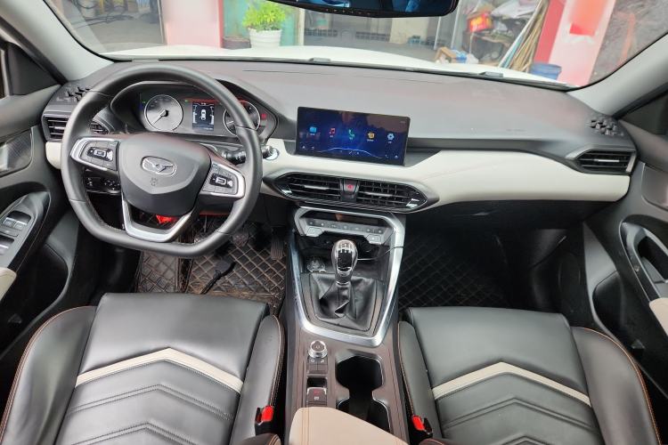 Used Cowin Xuandu 2021 1.5T Manual Bashe Edition Center Console