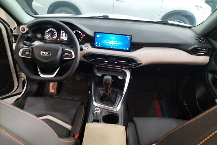 Used Cowin Xuandu 2021 1.5T Manual Bashe Edition Center Console
