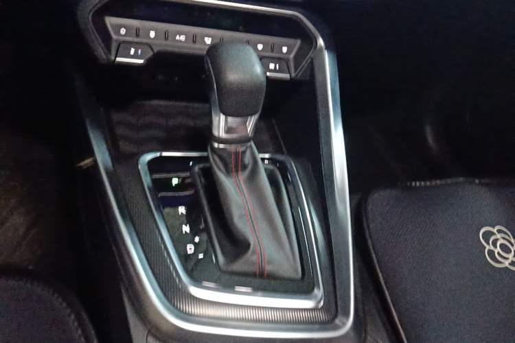 Used Cowin Xuandu 2021 1.5T CVT Xiongqi Edition Gear Lever