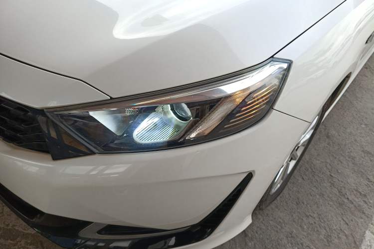 Used Cowin Xuandu 2021 1.5T CVT Zaqi Edition Left Front Headlight