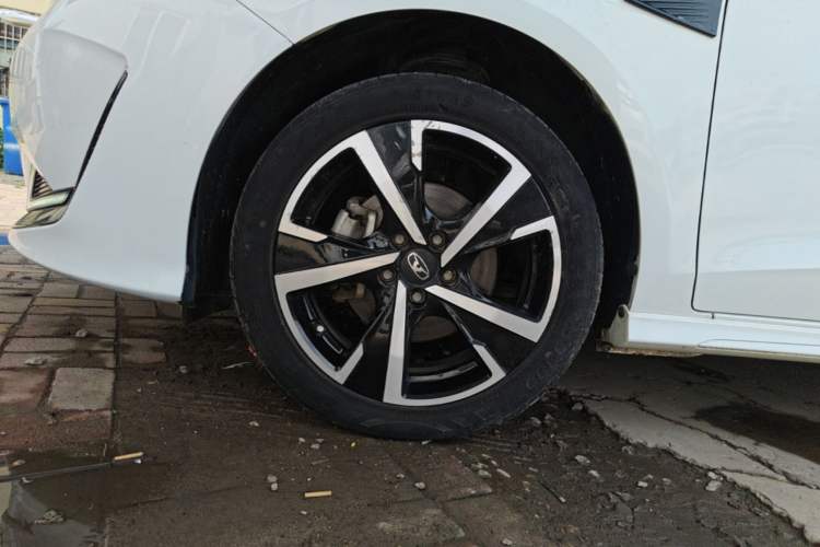 Used Cowin Xuandu 2021 1.5T Manual Comfort Edition Left Front Wheel Hub