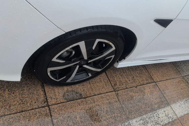 Used Cowin Xuandu 2021 1.5T CVT Xiongqi Edition Left Front Wheel Hub