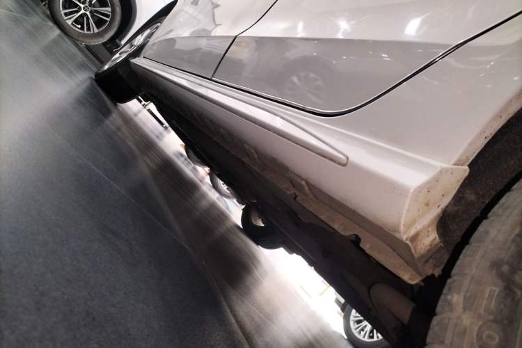 Used Cowin Xuandu 2021 1.5T Manual Bashe Edition Left Side Sill