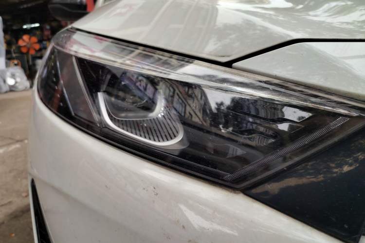 Used Cowin Xuandu 2021 1.5T CVT Xiongqi Edition Right Front Headlight