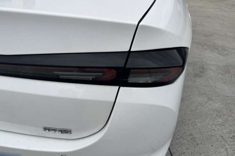 Used Cowin Xuandu 2021 1.5T CVT Prado Edition Right Rear Taillight