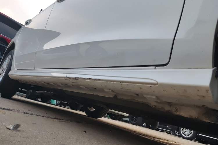 Used Cowin Xuandu 2021 1.5T CVT Zaqi Edition Right Side Sill