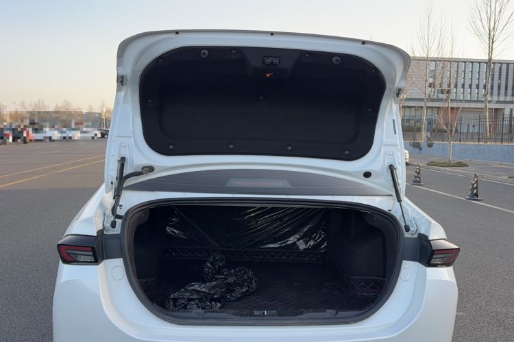 Used Cowin Xuandu 2021 1.5T CVT Zaqi Edition Trunk