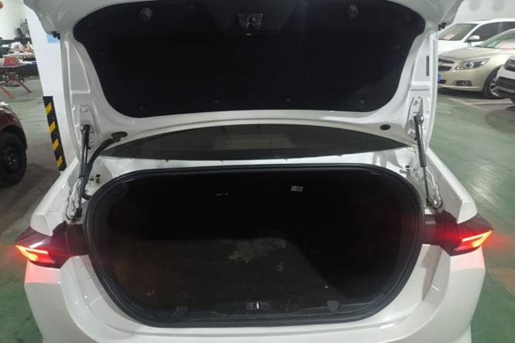Used Cowin Xuandu 2021 1.5T CVT Xiongqi Edition Trunk