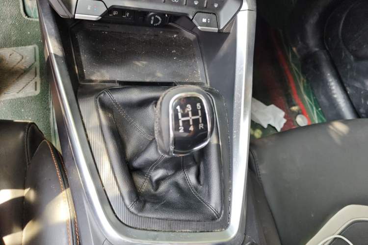 Used Cowin Xuandu 2021 1.5T Manual Bashe Edition Gear Lever