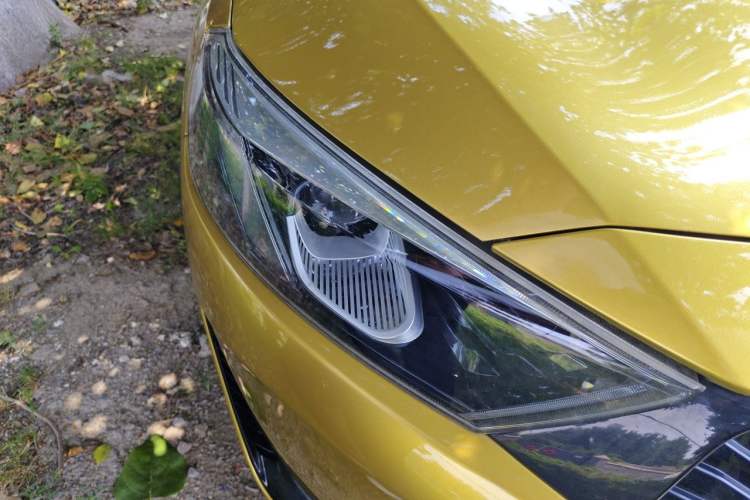 Used Cowin Xuandu 2021 1.5T Manual Bashe Edition Right Front Headlight