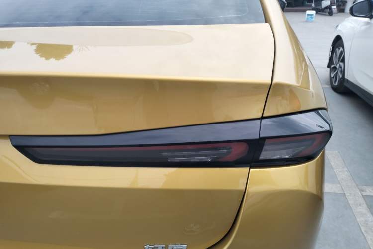 Used Cowin Xuandu 2021 1.5T CVT Prado Edition Right Rear Taillight
