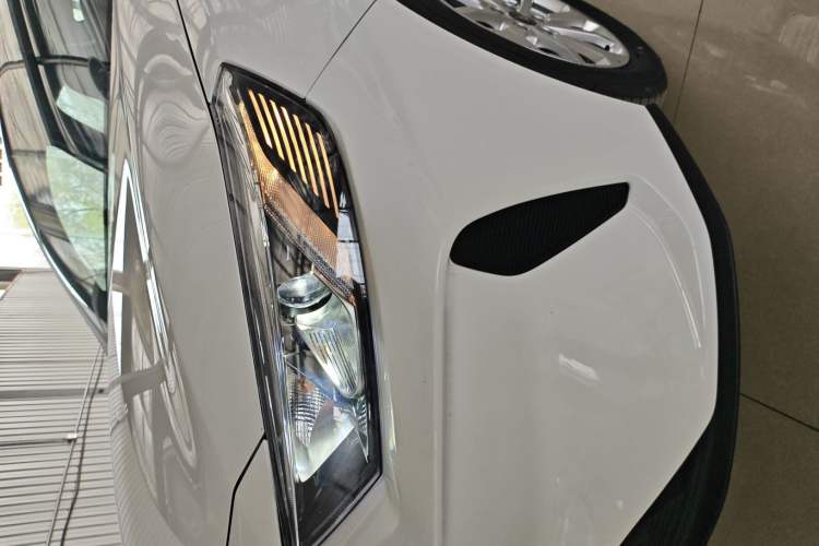 Used Cowin Xuandu EV 2026 Model, Travel Edition Left Front Headlight