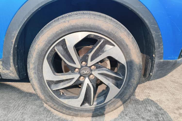 Used Cowin Xuanjie 2020 1.5L CVT Zhaо Right Front Wheel Hub