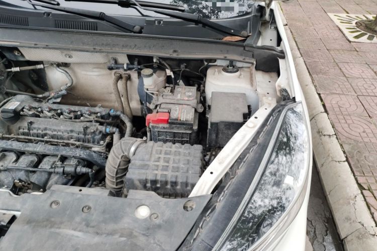 Used Cowin Xuanjie 2020 Revised Version 1.5L Manual - Yue Engine Bay Left