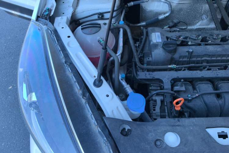 Used Cowin Xuanjie 2024 1.5L CVT Luxury Edition Engine Bay Right
