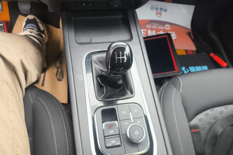 Used Cowin Xuanjie 2021 1.5L Manual Enjoyment Edition Gear Lever