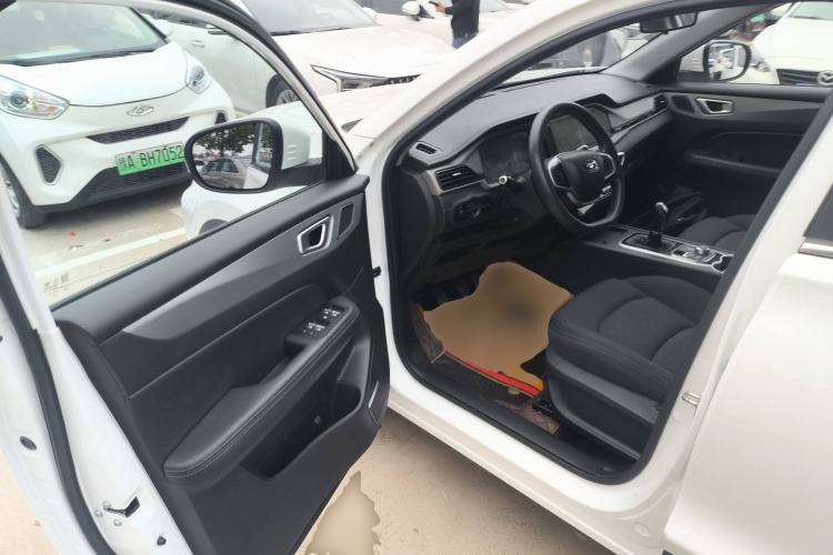 Used Cowin Xuanjie 2021 1.5L Manual Enjoyment Edition Interior 3