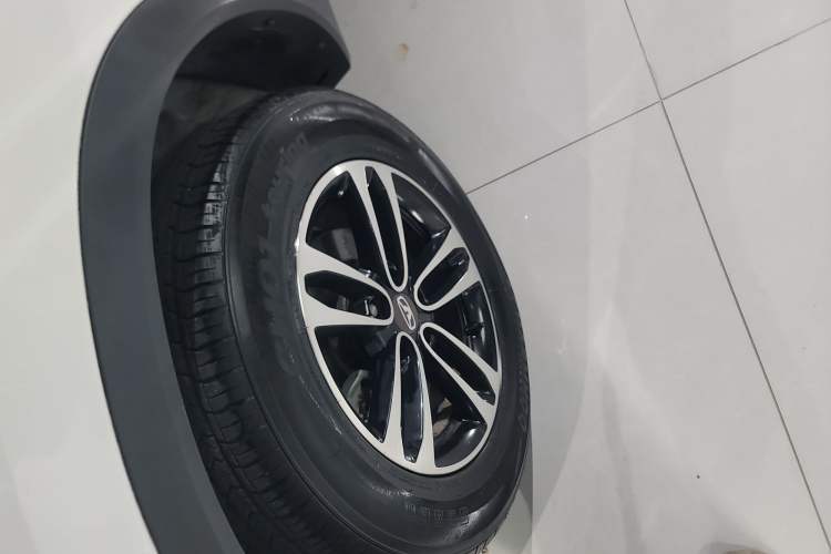 Used Cowin Xuanjie 2021 1.5L CVT Enjoyment Edition Left Front Wheel Hub