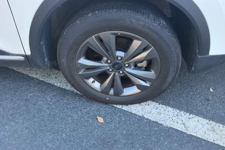 Used Cowin Xuanjie 2024 1.5L CVT Luxury Edition Right Front Wheel Hub