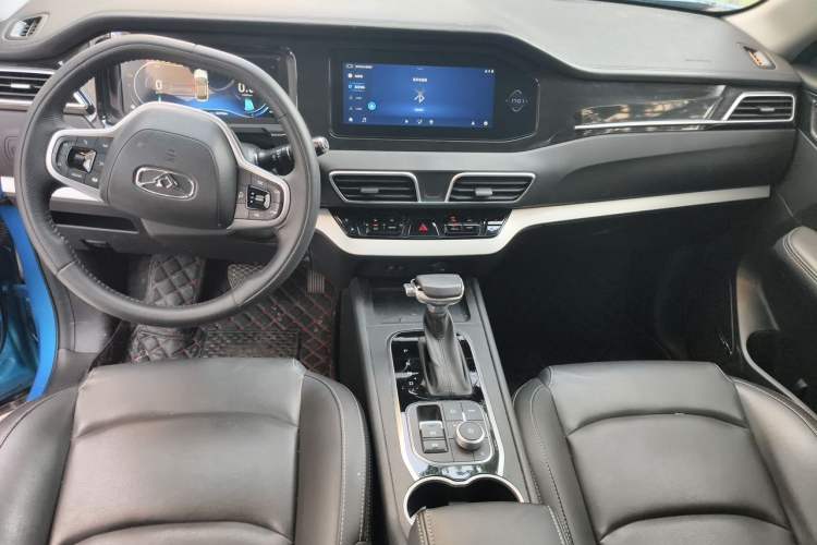 Used Cowin Xuanjie 2020 Updated 1.5L CVT Zhaо Center Console