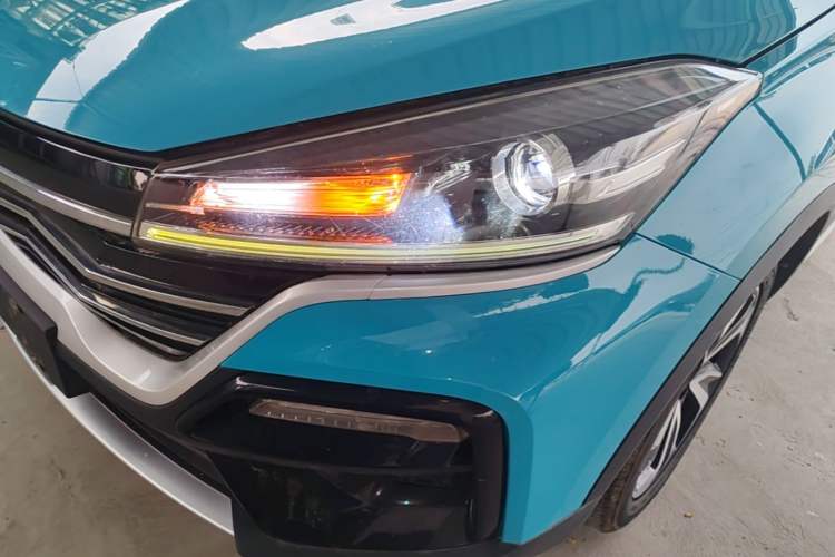 Used Cowin Xuanjie 2020 Updated 1.5L CVT Zhaо Left Front Headlight
