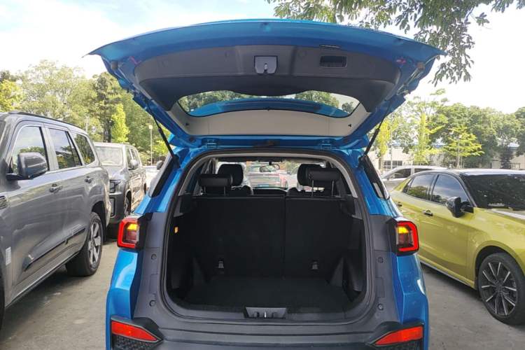 Used Cowin Xuanjie 2020 1.5L CVT Fun Trunk
