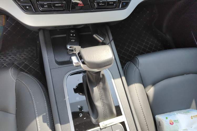 Used Cowin Xuanjie 2020 Updated 1.5L CVT Zhaо Gear Lever