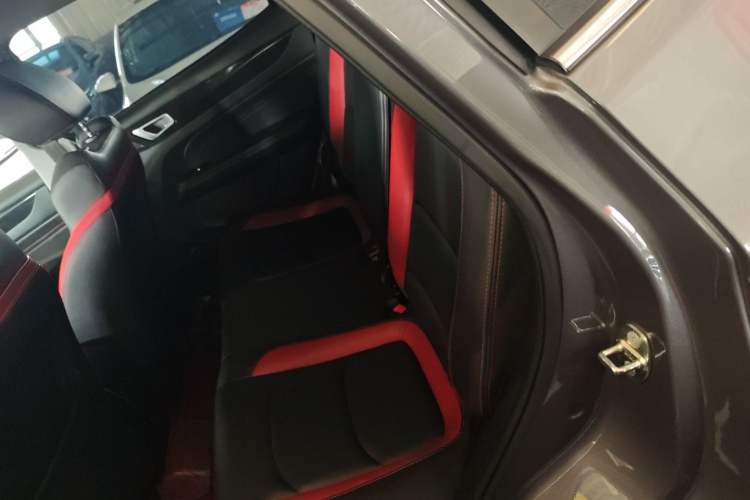 Used Cowin Xuanjie 2020 Revised Version 1.5L CVT Fun Left Rear Seat
