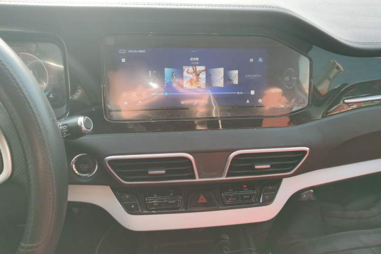 Used Cowin Xuanjie 2020 1.5L Manual Trendy Audio And AC Panel