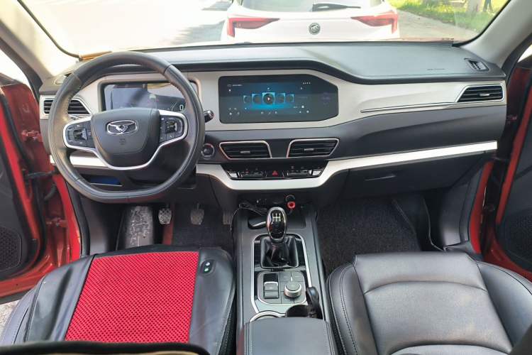 Used Cowin Xuanjie 2020 1.5L Manual Xuan Center Console