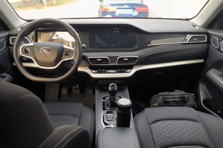 Used Cowin Xuanjie 2020 1.5L Manual Shang Center Console